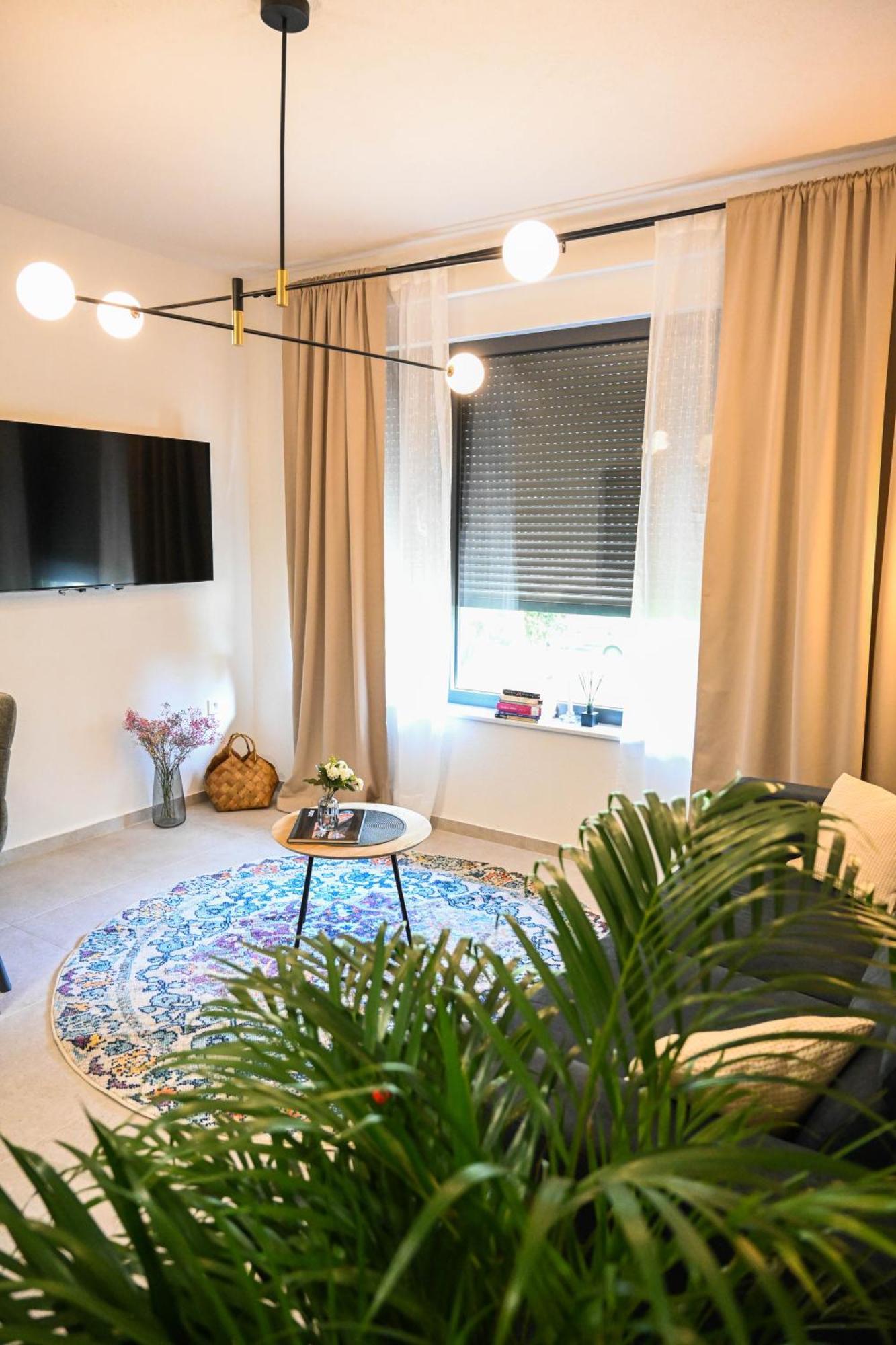 4-Star Design Apartments Bubamara Задар Экстерьер фото